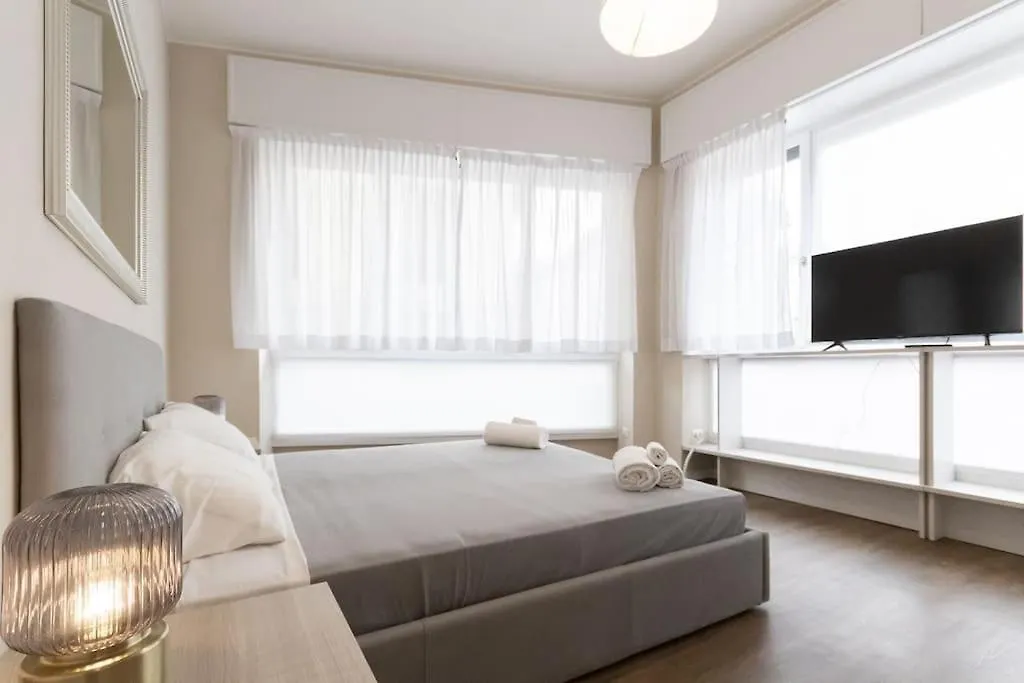 Santa Maria Valle 2 Milánó Apartman