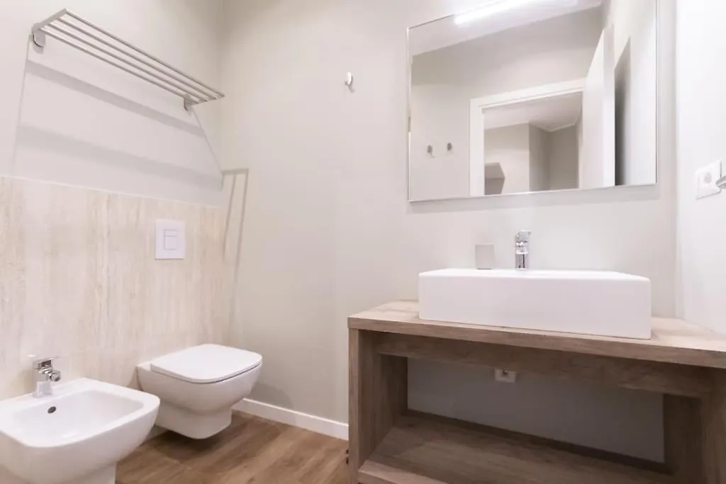 Santa Maria Valle 2 Milánó Apartman